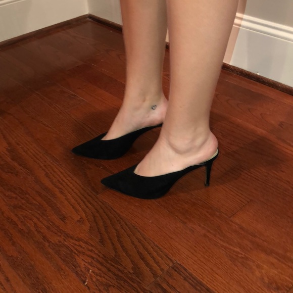 Vince Camuto Shoes - Vince Camuto black heels